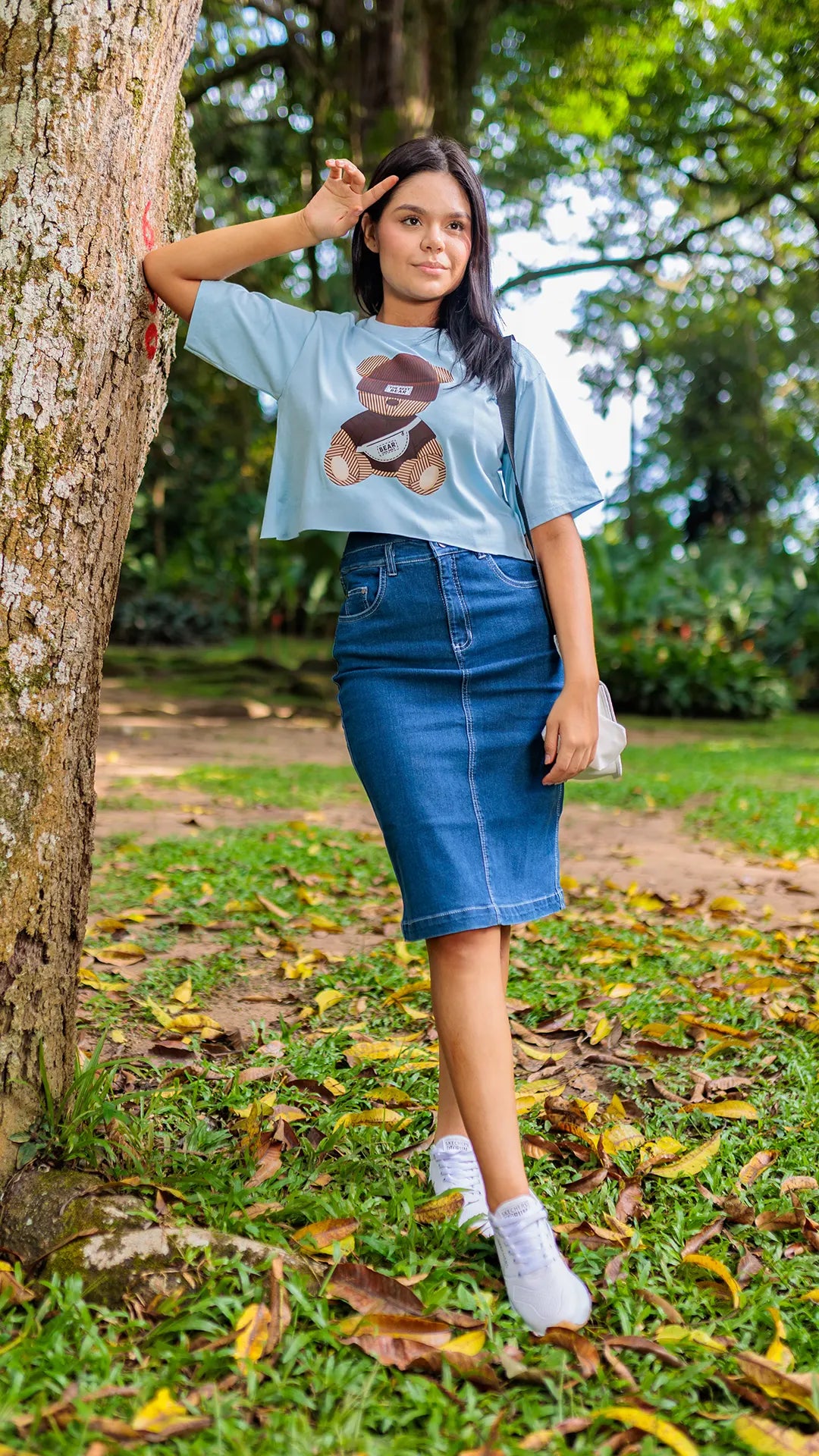 FALDA DAMA BORDADA CLARA - 011284