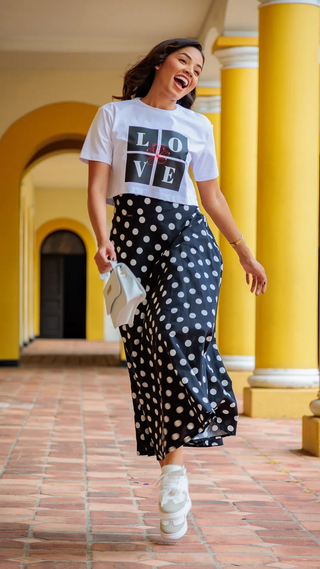 FALDA DAMA ROTONDA- 011301