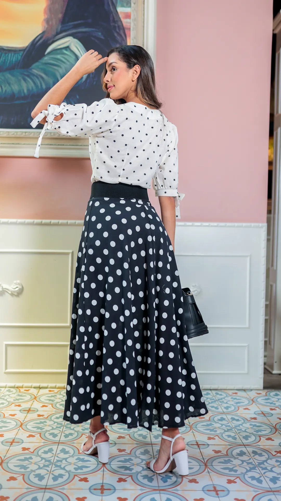 FALDA DAMA ROTONDA- 011301