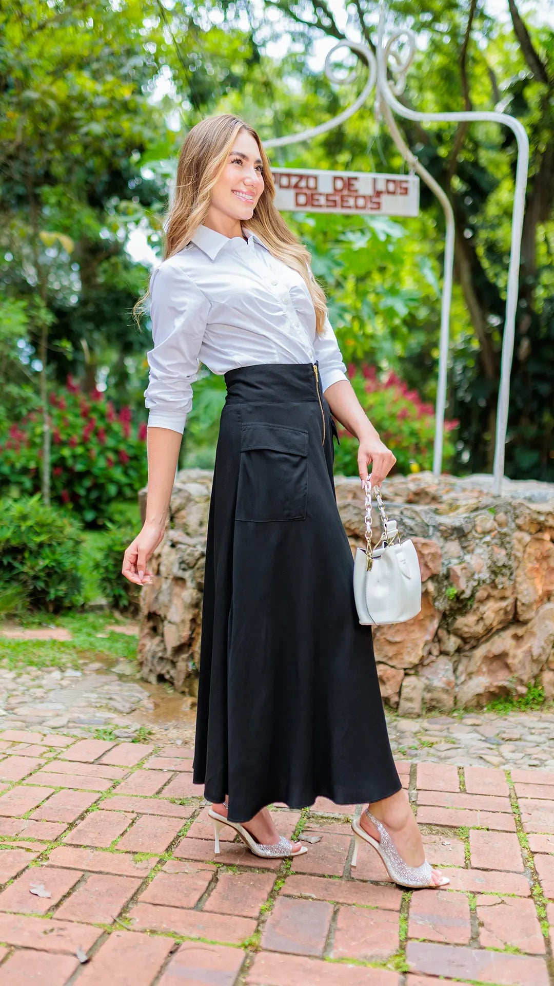FALDA DAMA LINEA A -011308
