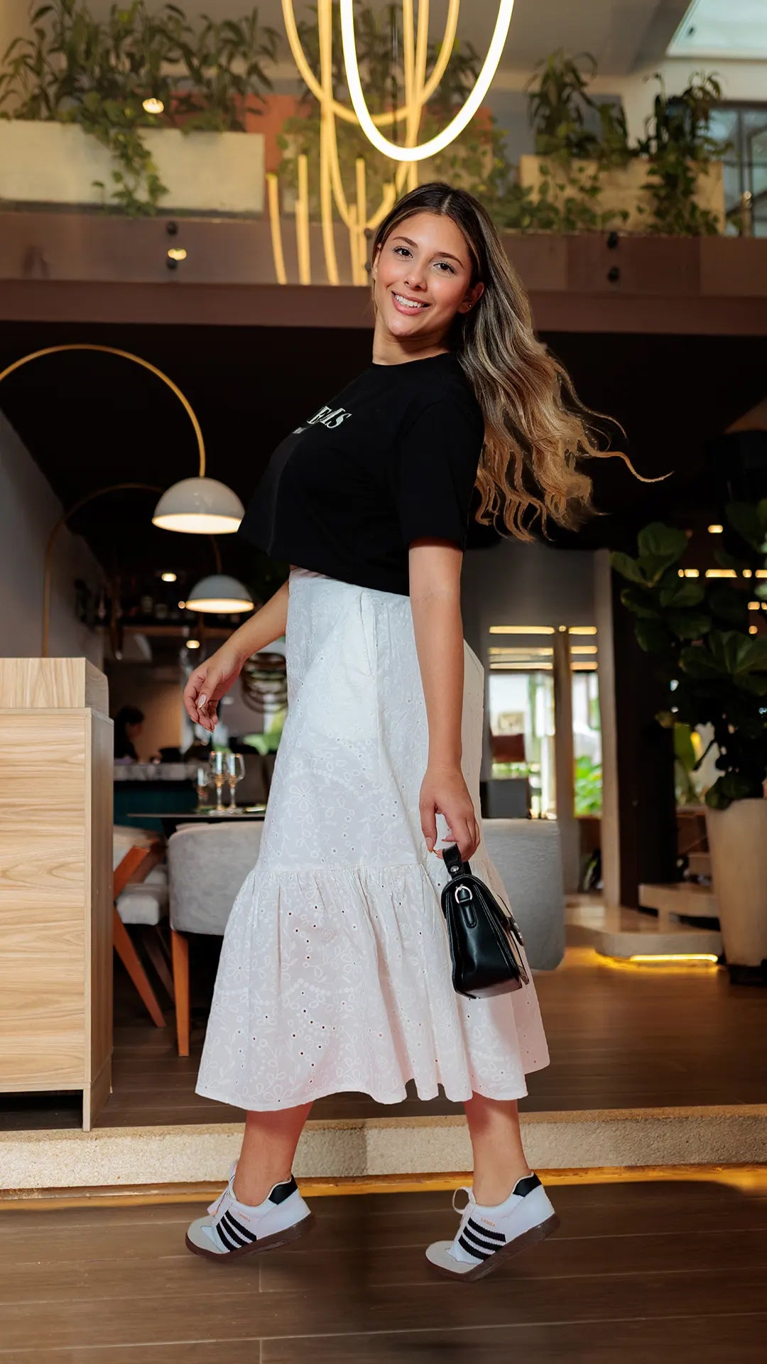 FALDA DAMA OJALILLO- 011319