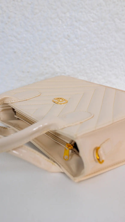 Bolso para mujer elegante en charol - C375