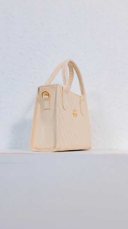 Bolso para mujer elegante en charol - C375